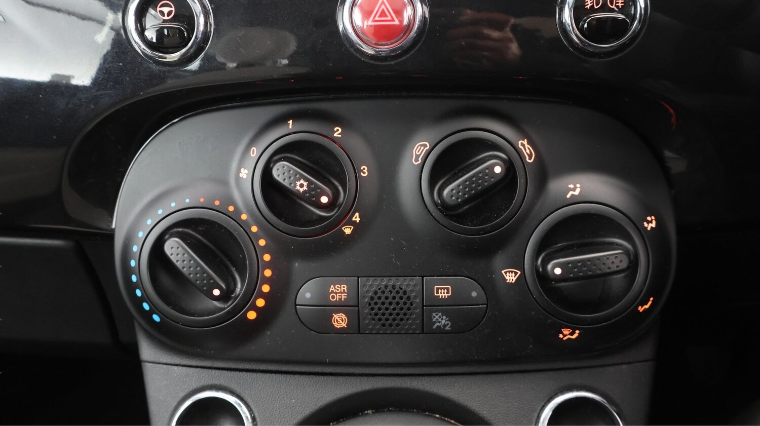 Used Fiat 500 2023 for sale - 77428346: Photo 11