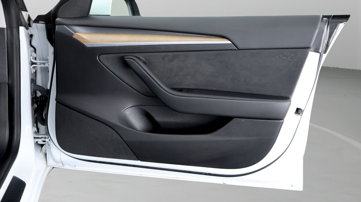 Used Tesla Model 3 2021 for sale - 77214752: Photo 15