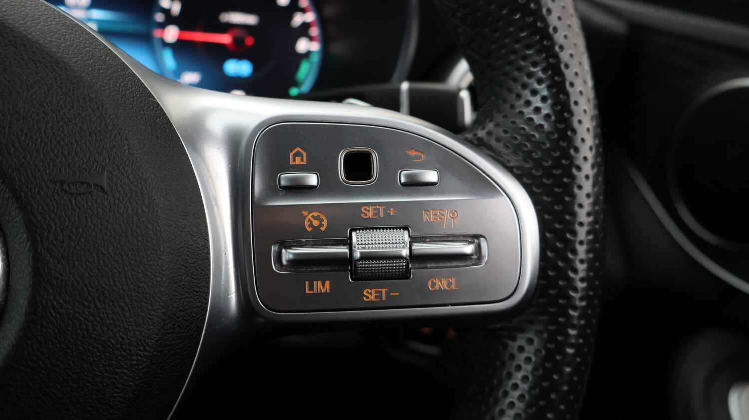 Used Mercedes-Benz C Class 2020 for sale - 76371689: Photo 25