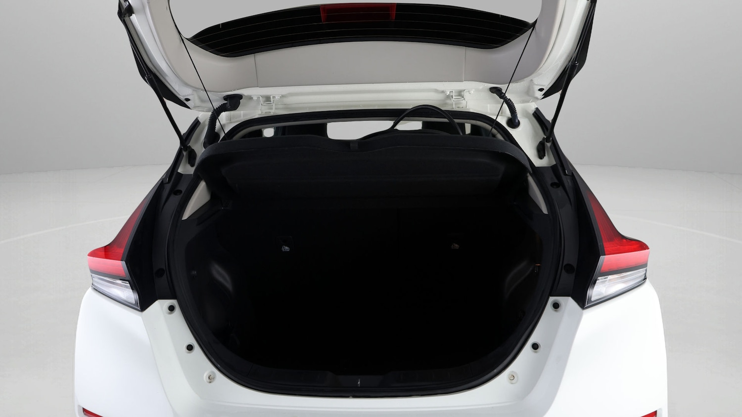 Used Nissan Leaf 2020 for sale - 77248063: Photo 17