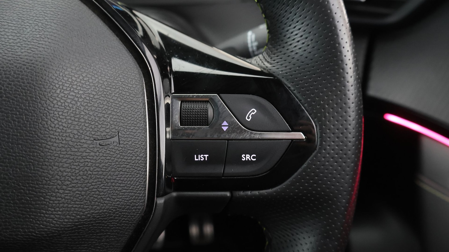 Used Peugeot E-2008 2023 for sale - 77285844: Photo 25