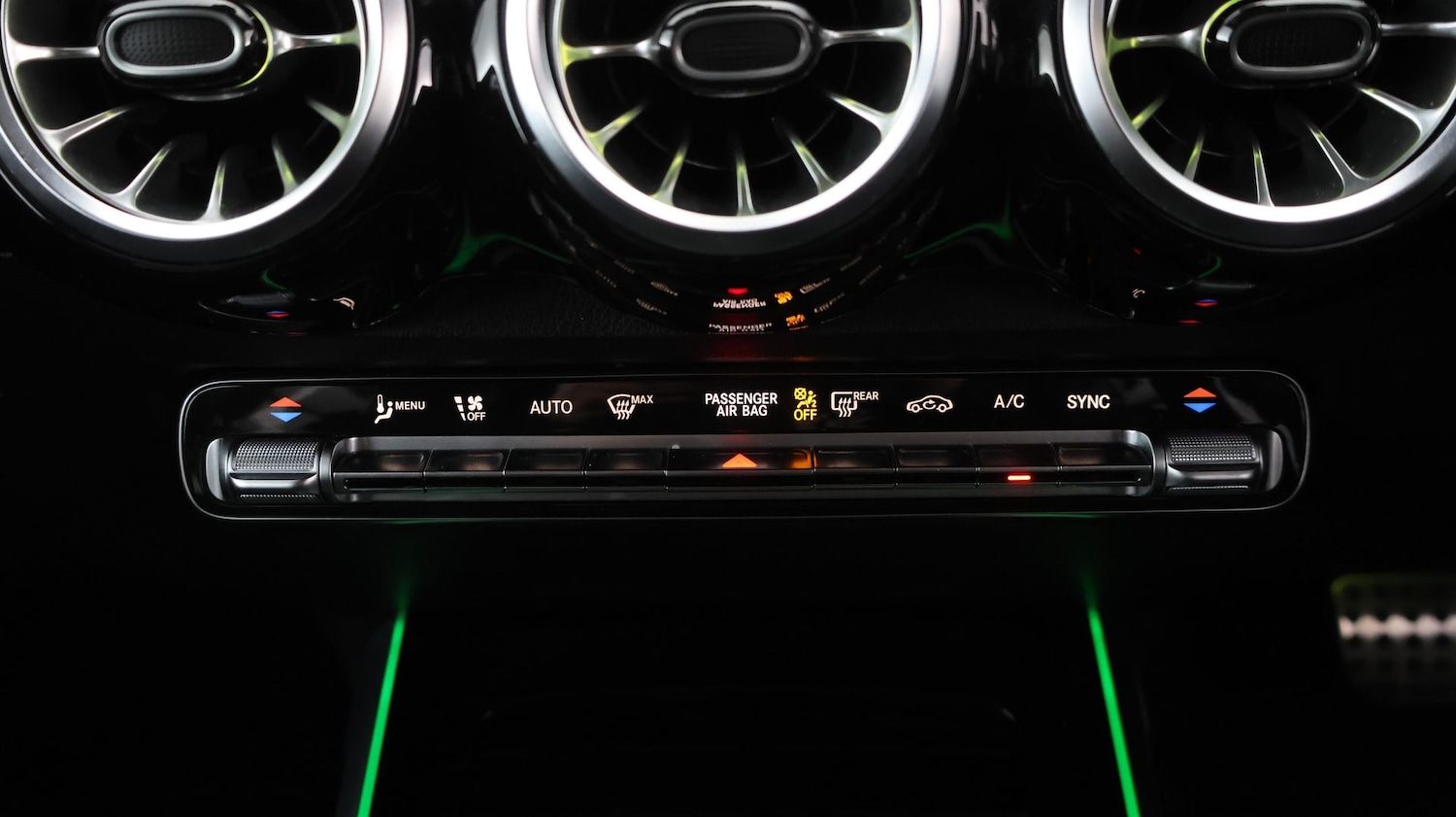 Used Mercedes-Benz GLB 2022 for sale - 77476836: Photo 11