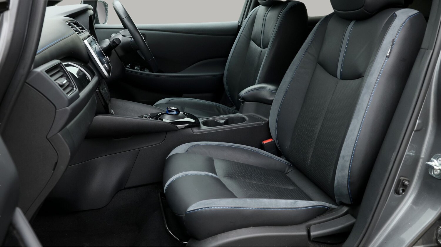 Used Nissan Leaf 2021 for sale - 77087653: Photo 14