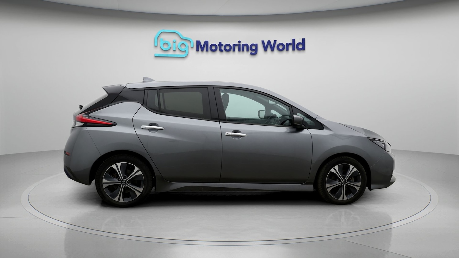 Used Nissan Leaf 2021 for sale - 77087653: Photo 8