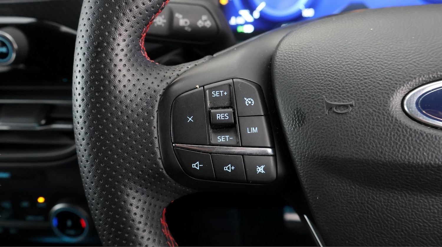 Used Ford Kuga 2023 for sale - 77565330: Photo 19