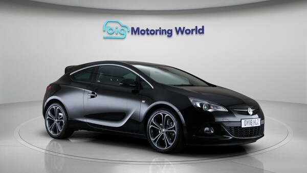 Used Vauxhall Astra GTC 2018 for sale - 76239336: Photo 2