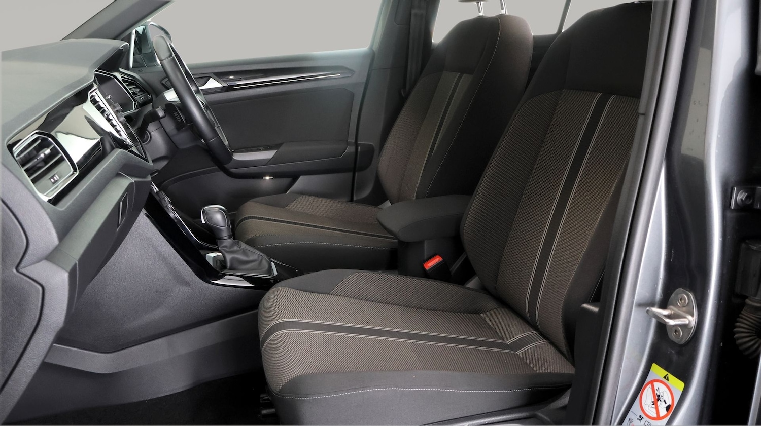 Used Volkswagen T-Roc 2021 for sale - 77314160: Photo 13