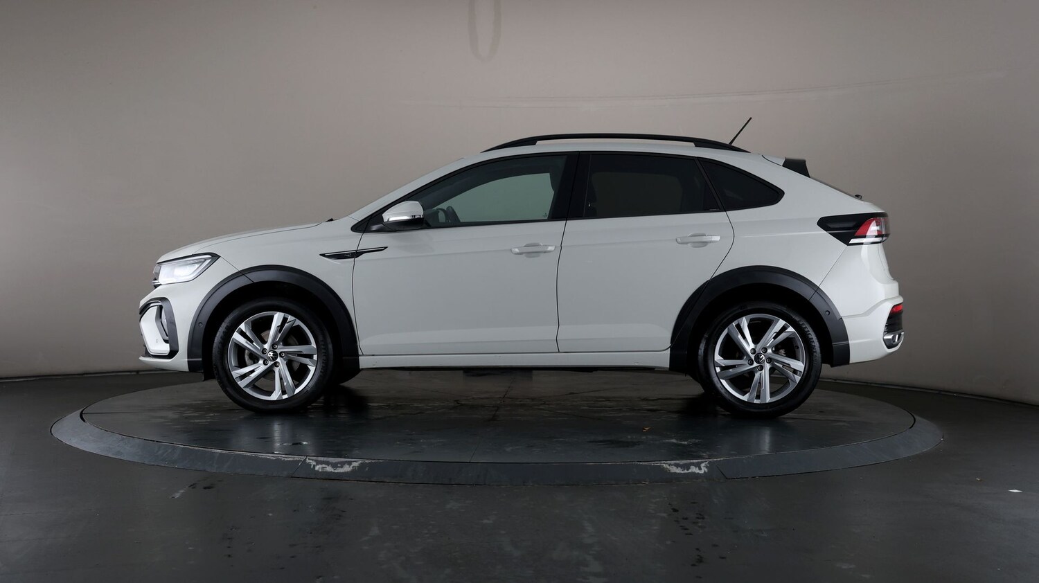 Used Volkswagen Taigo for sale - 76810493: Photo 30