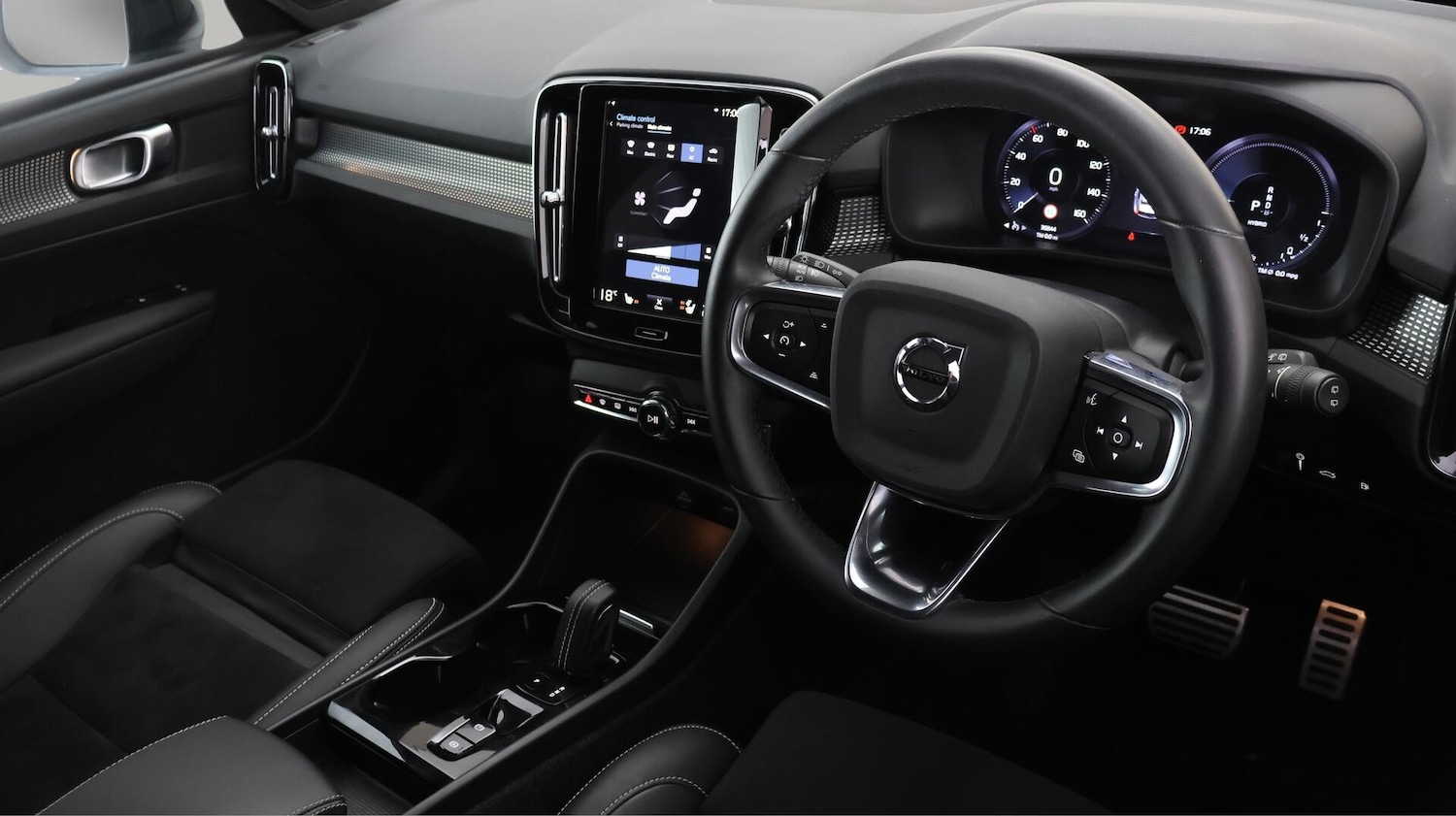 Used Volvo XC40 2022 for sale - 76153036: Photo 10