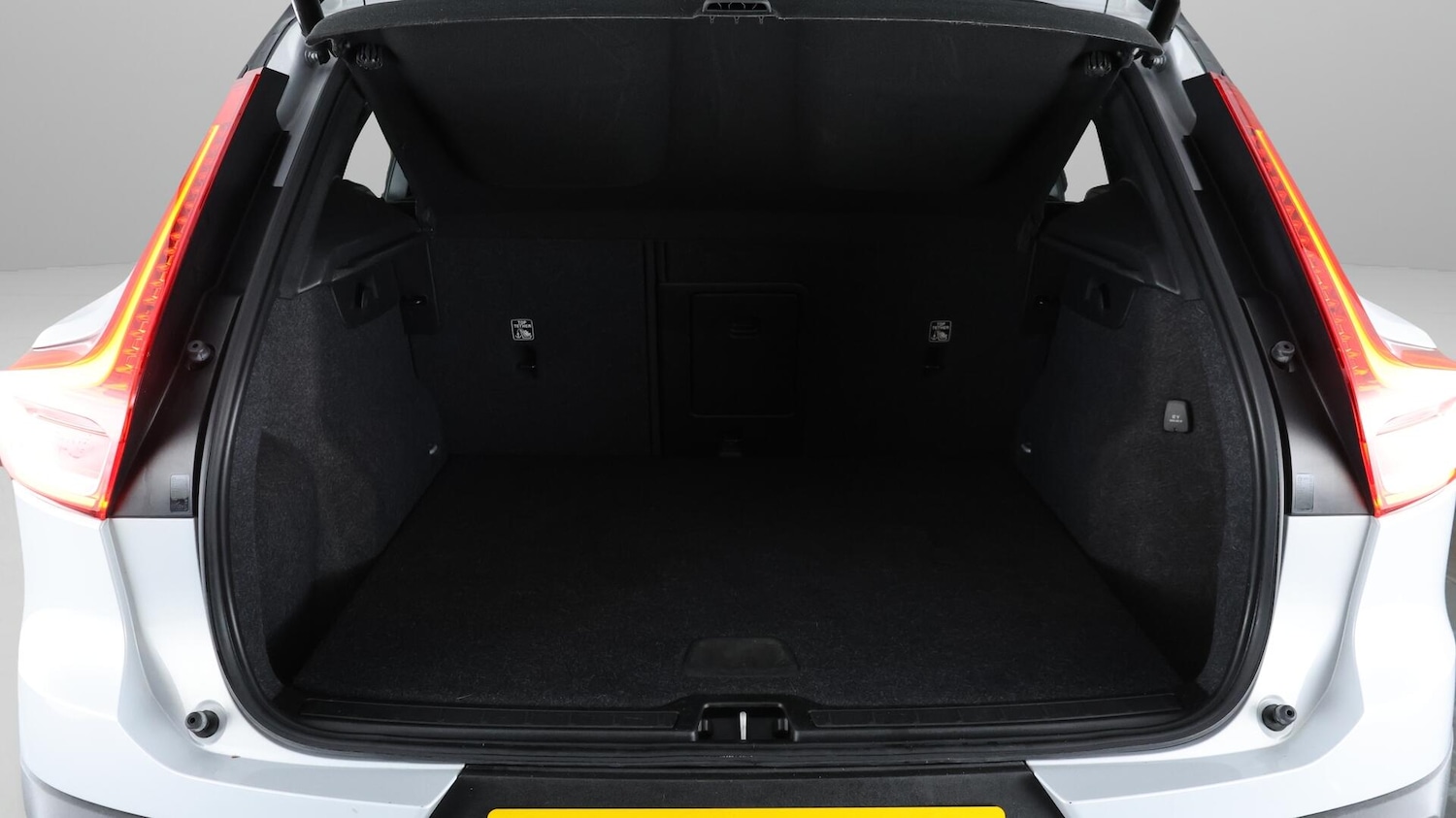 Used Volvo XC40 2022 for sale - 76153036: Photo 18