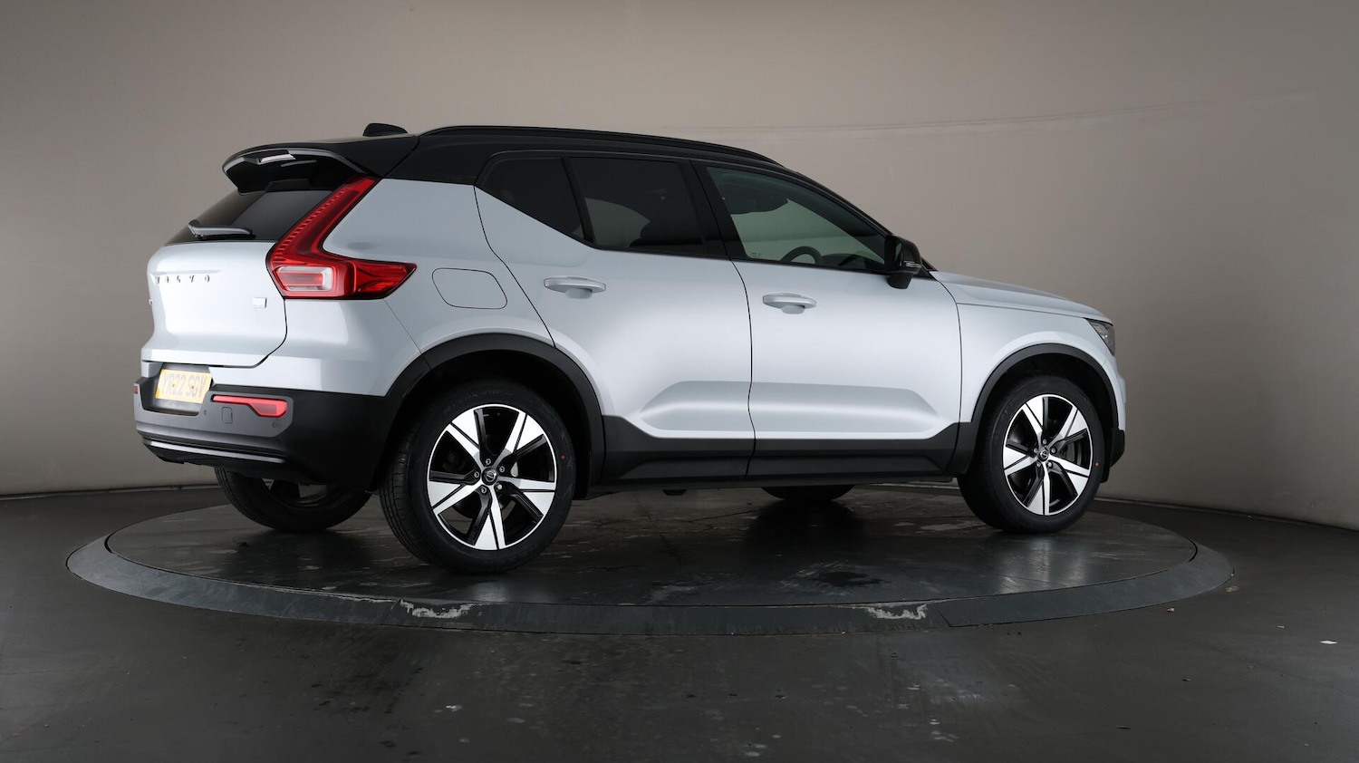 Used Volvo XC40 2022 for sale - 76153036: Photo 63