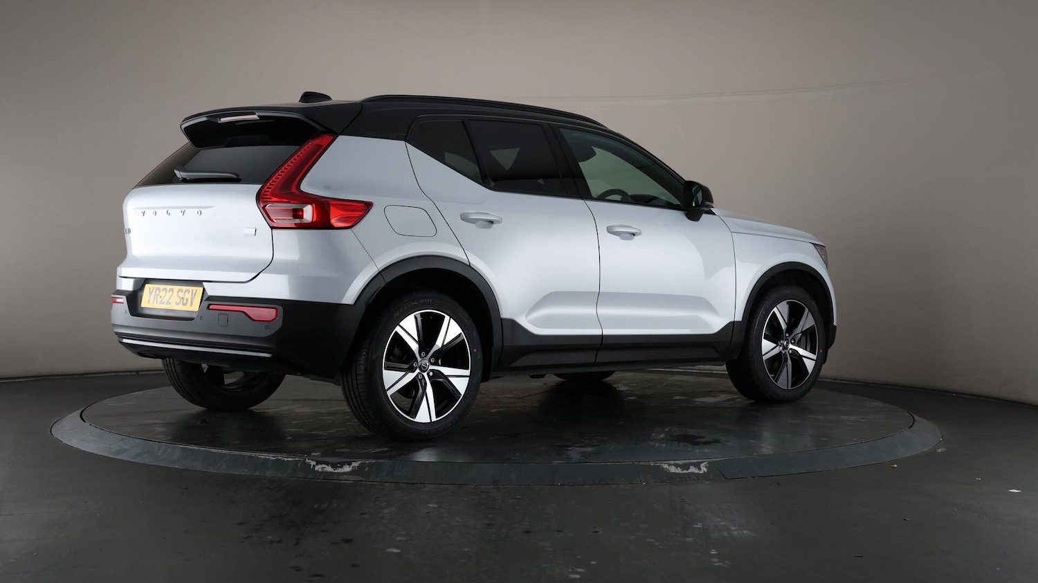 Used Volvo XC40 2022 for sale - 76153036: Photo 64