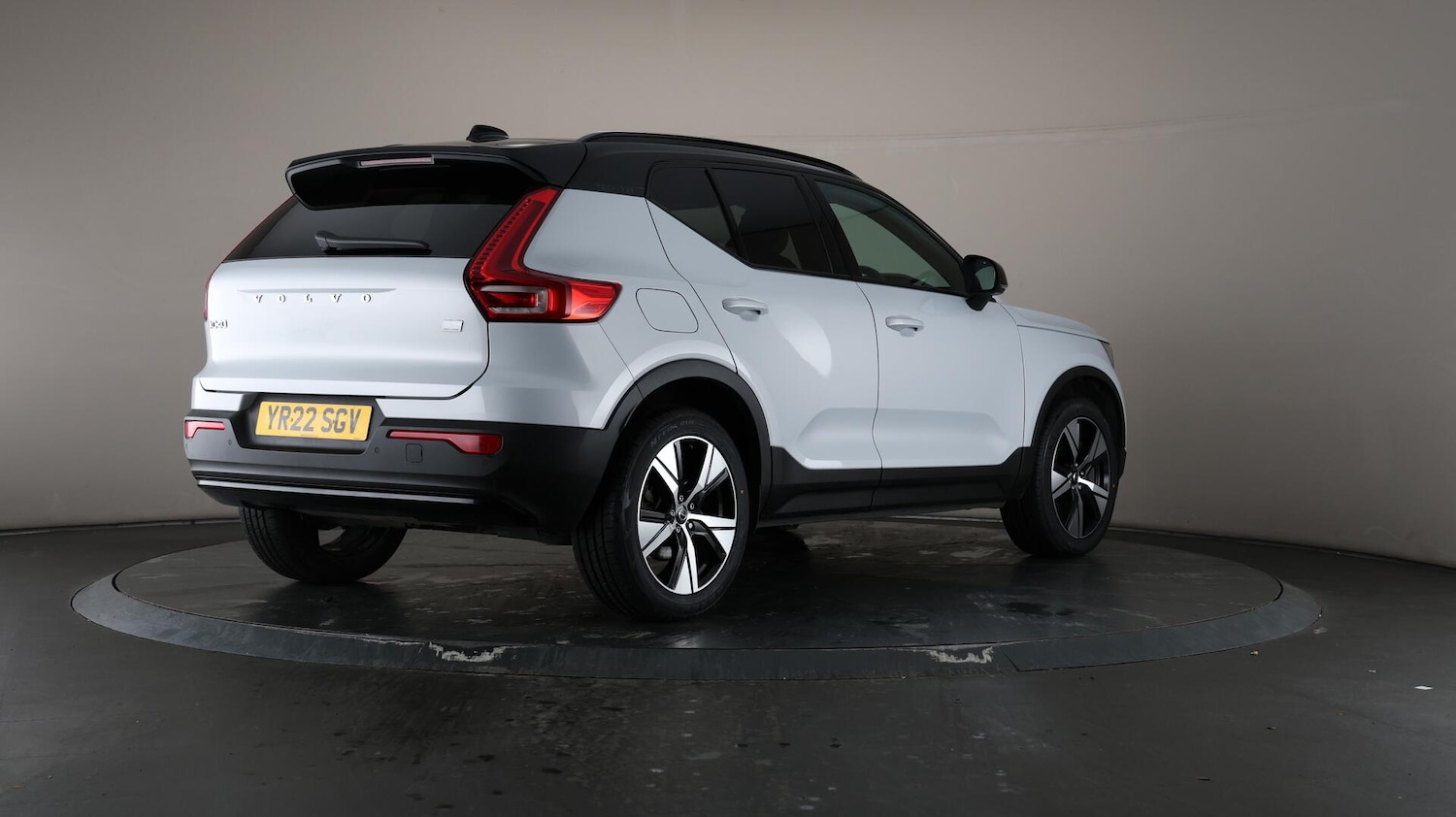 Used Volvo XC40 2022 for sale - 76153036: Photo 65