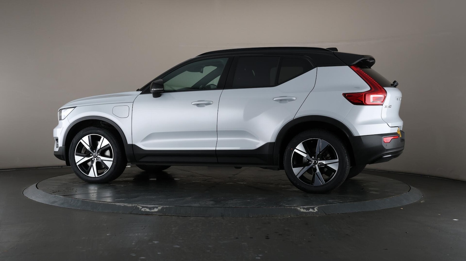 Used Volvo XC40 2022 for sale - 76153036: Photo 76