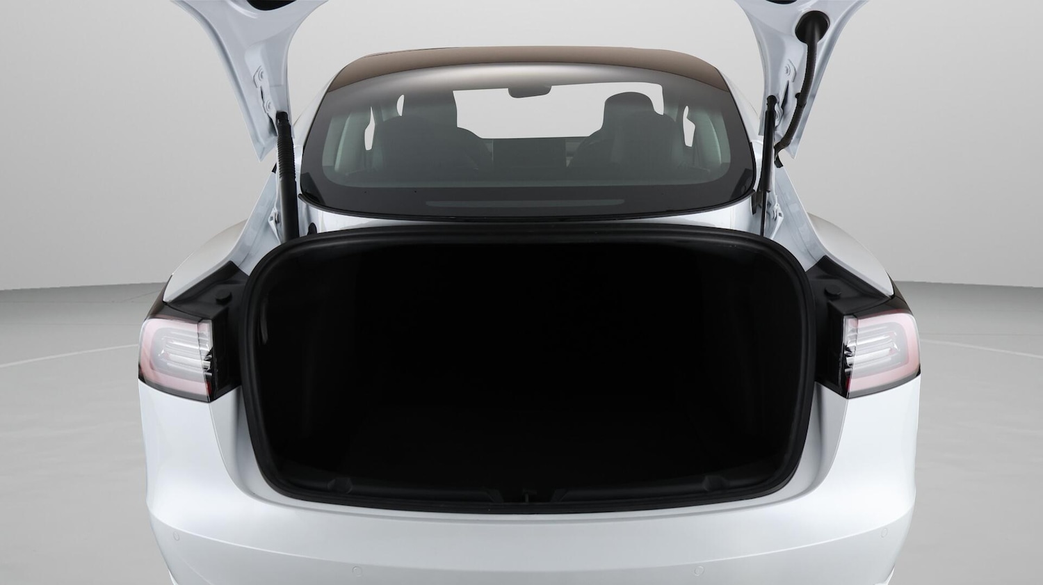 Used Tesla Model 3 2021 for sale - 76072873: Photo 18