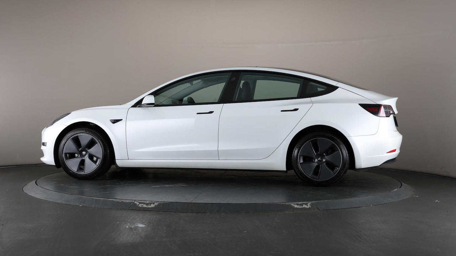 Used Tesla Model 3 2021 for sale - 76072873: Photo 37