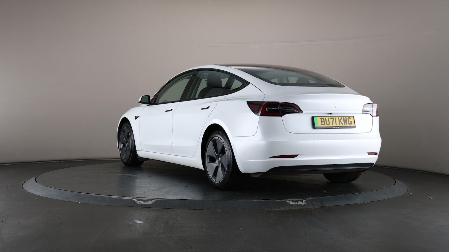 Used Tesla Model 3 2021 for sale - 76072873: Photo 69