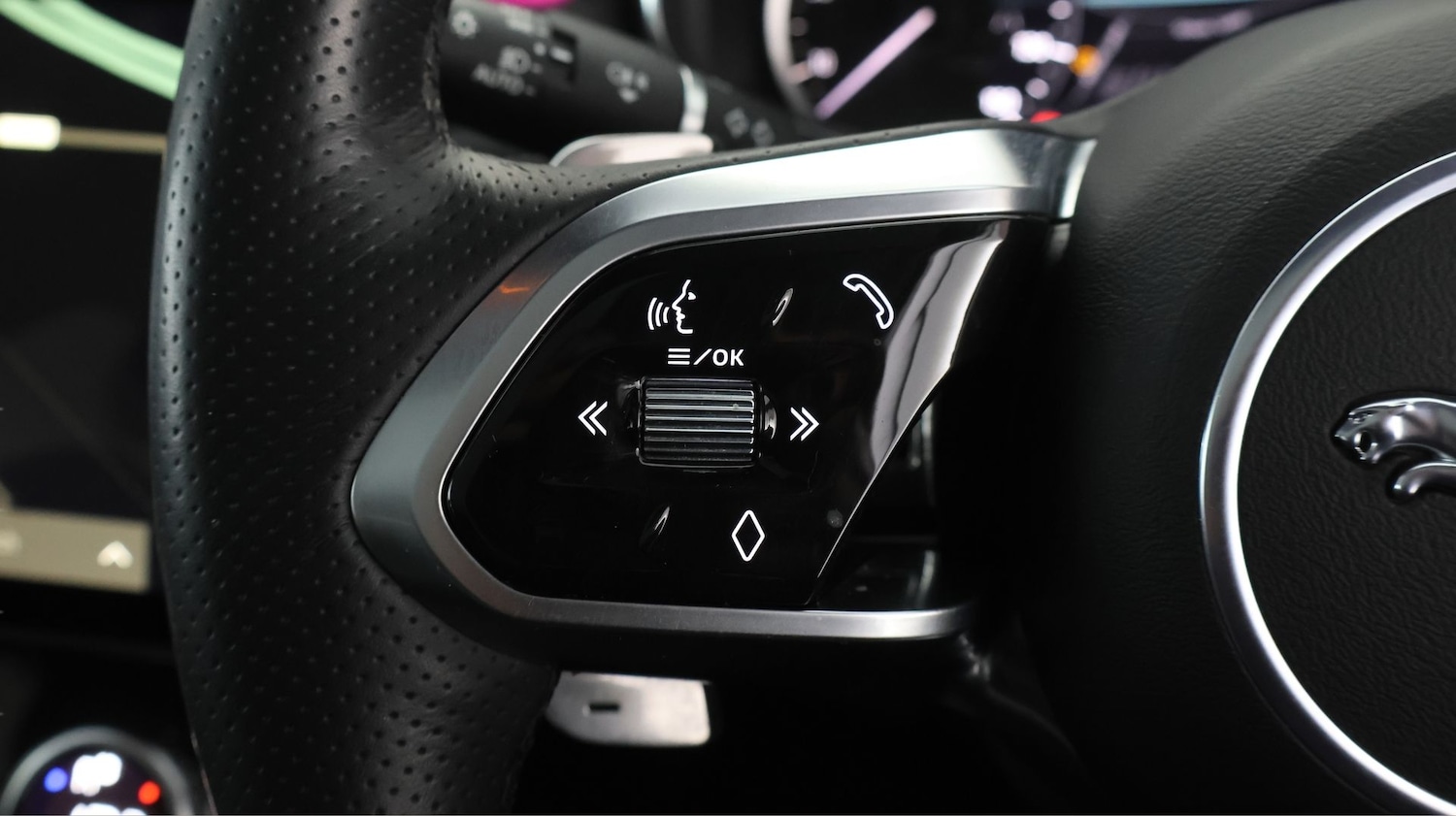 Used Jaguar F-Pace 2023 for sale - 78148377: Photo 22