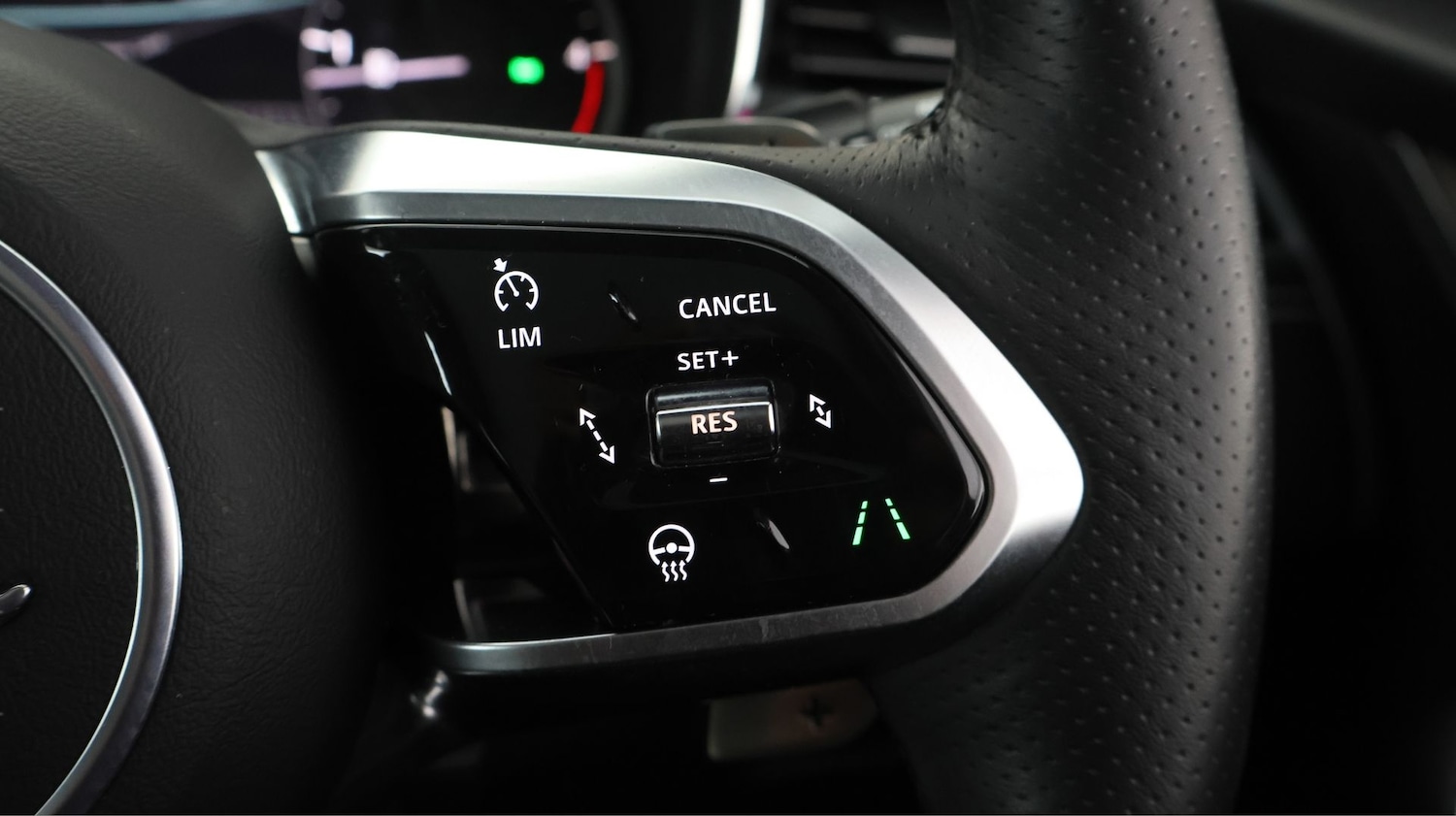 Used Jaguar F-Pace 2023 for sale - 78148377: Photo 24