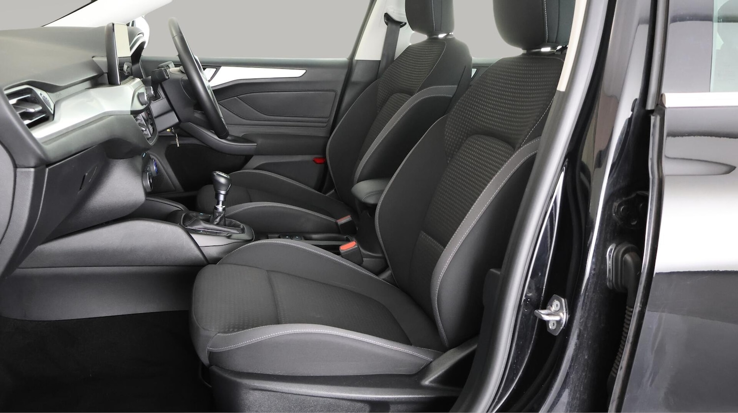 Used Ford Focus 2021 for sale - 76381133: Photo 14