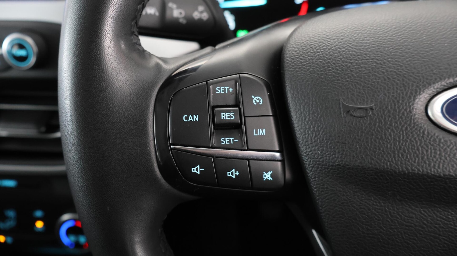 Used Ford Focus 2021 for sale - 76381133: Photo 21