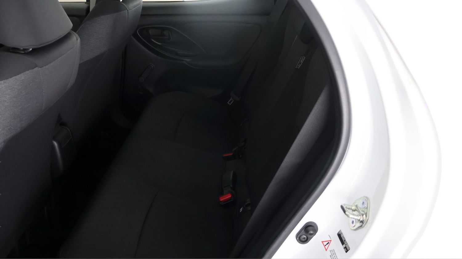 Used Toyota Yaris 2021 for sale - 77352141: Photo 15