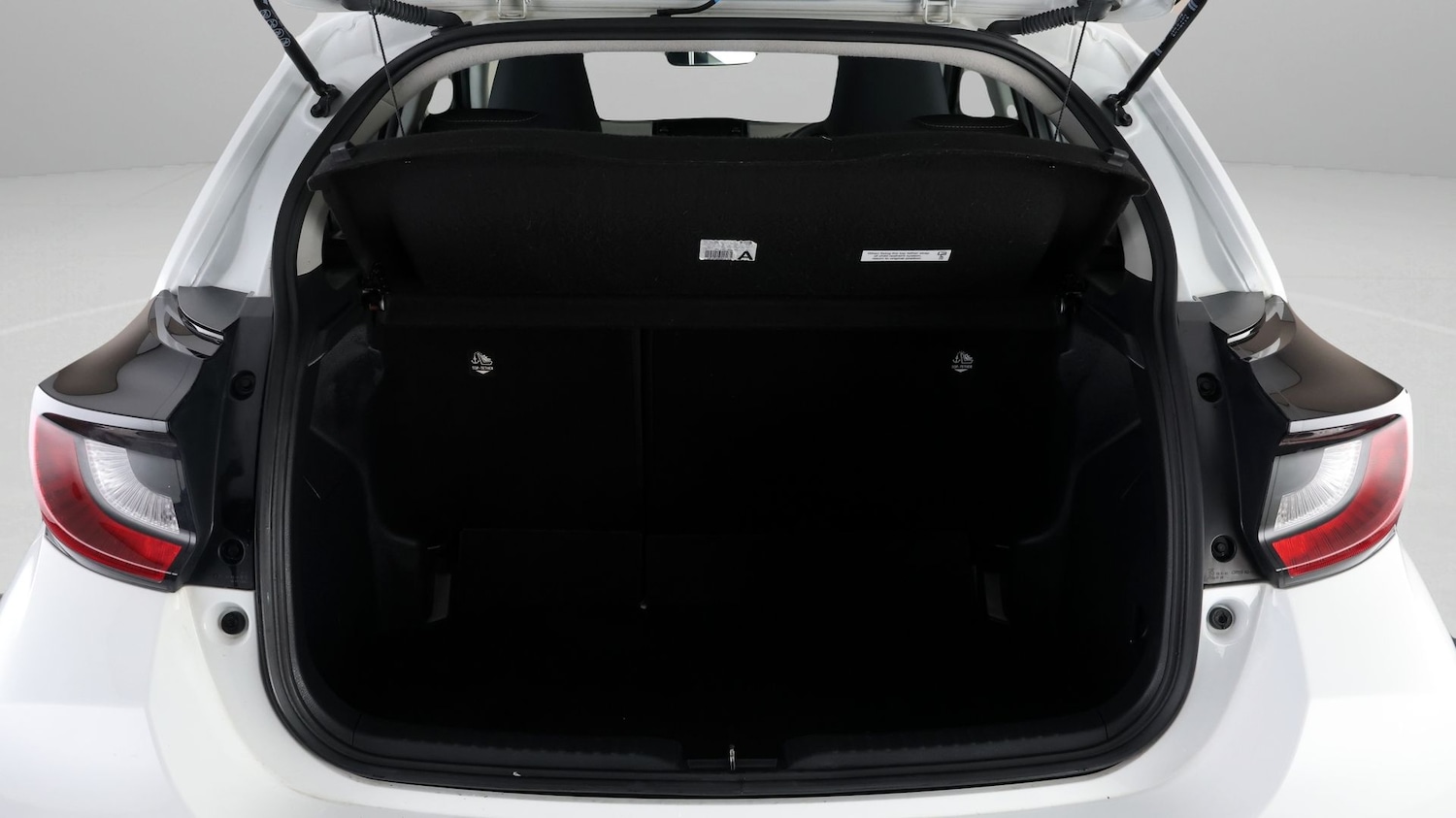 Used Toyota Yaris 2021 for sale - 77352141: Photo 16