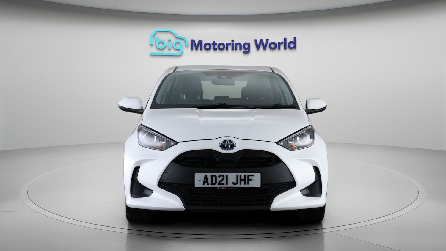 Used Toyota Yaris 2021 for sale - 77352141: Photo 2