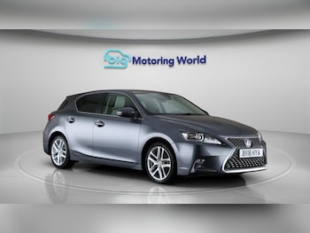 2018 (18) - 1.8 200h Luxury Hatchback 5dr Petrol Hybrid CVT Euro 6 (s/s) (136 ps)