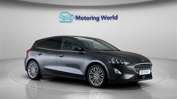 Used Ford Focus 2021 for sale - 76295320: Photo 2
