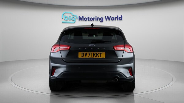 Used Ford Focus 2021 for sale - 76295320: Photo 7