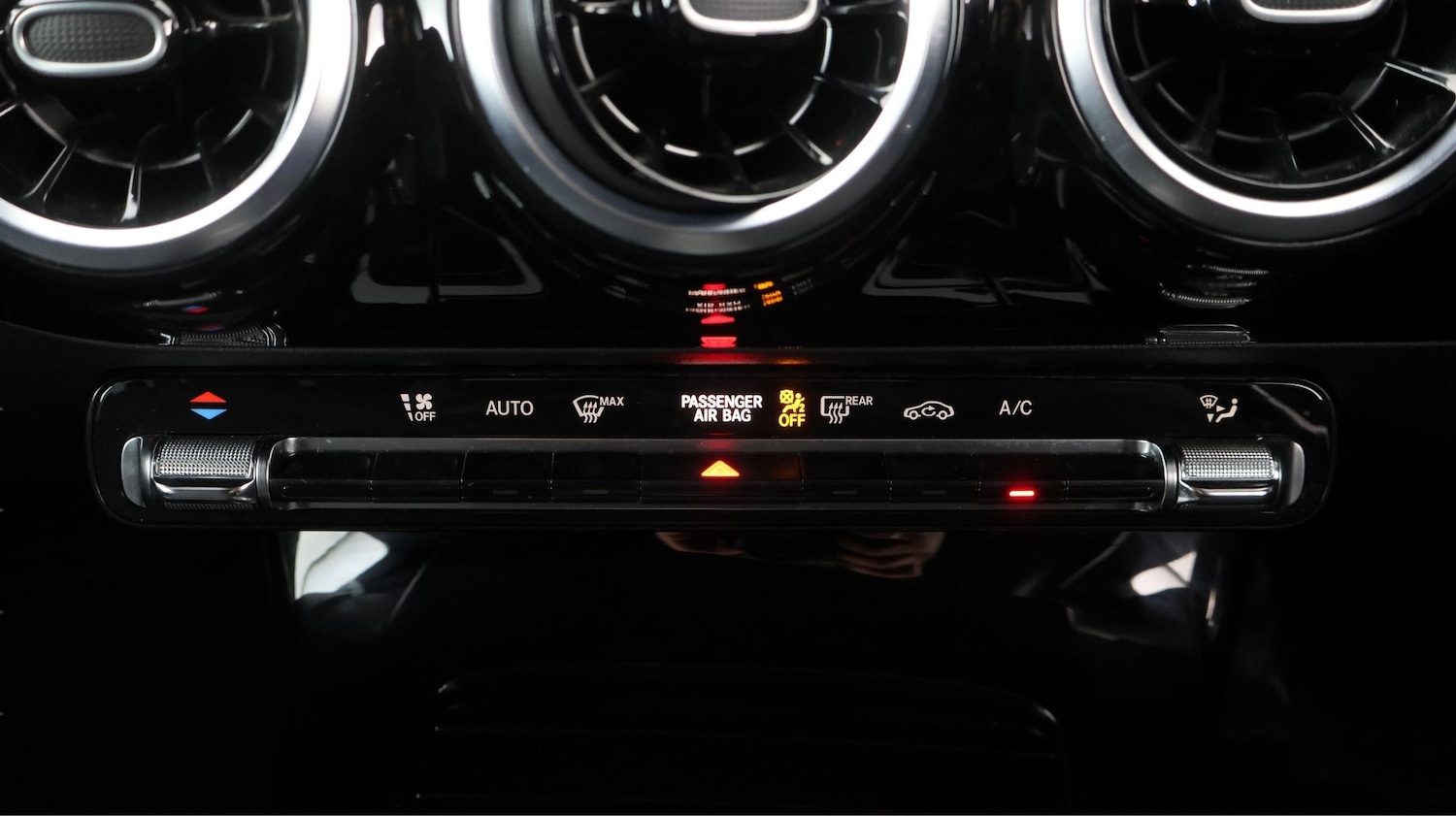 Used Mercedes-Benz CLA 2024 for sale - 77792730: Photo 12