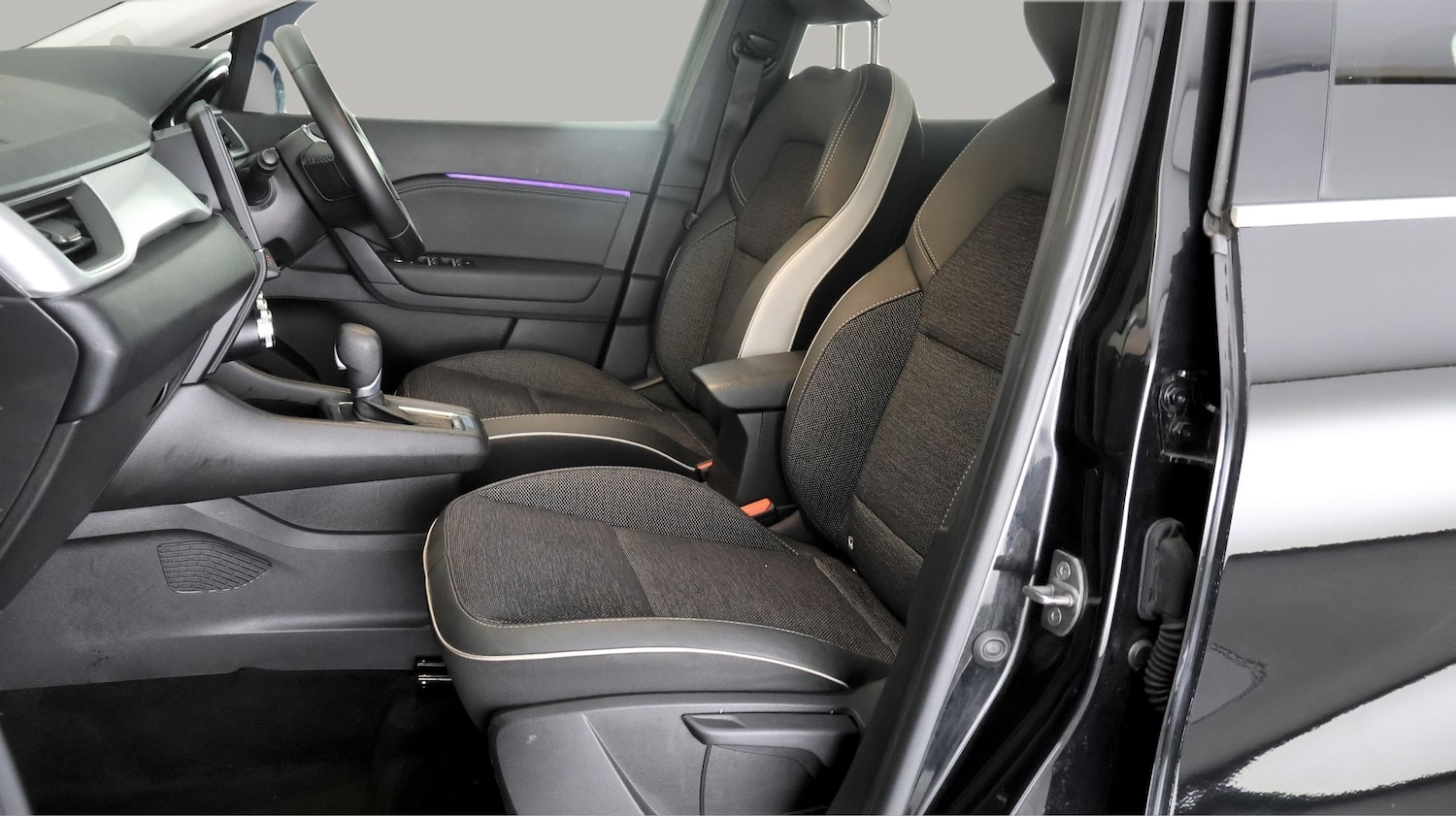 Used Renault Captur 2023 for sale - 78111862: Photo 13