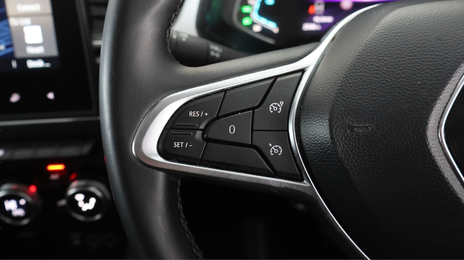 Used Renault Captur 2023 for sale - 78111862: Photo 19