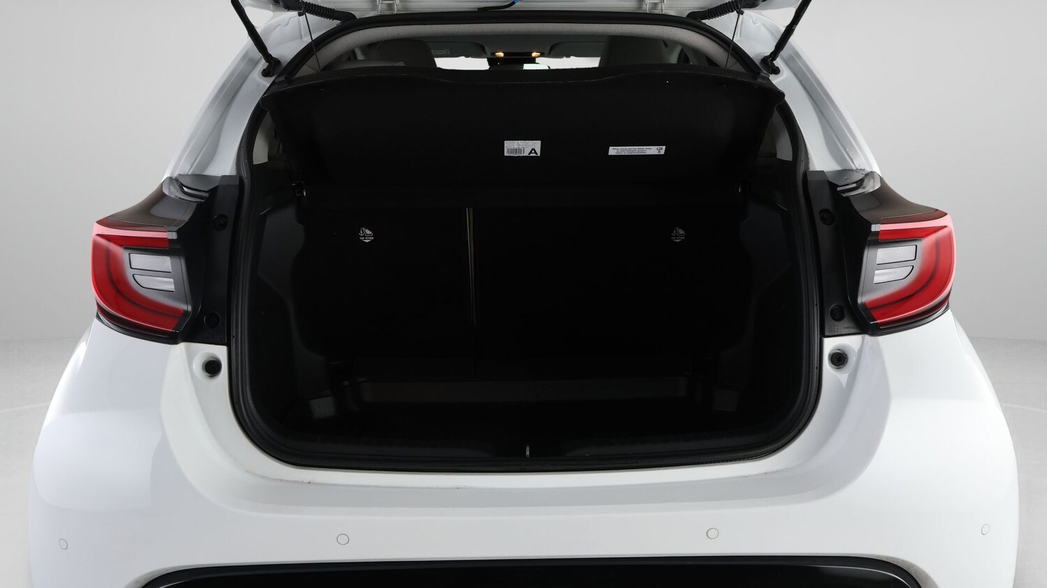 Used Toyota Yaris for sale - 77337439: Photo 16