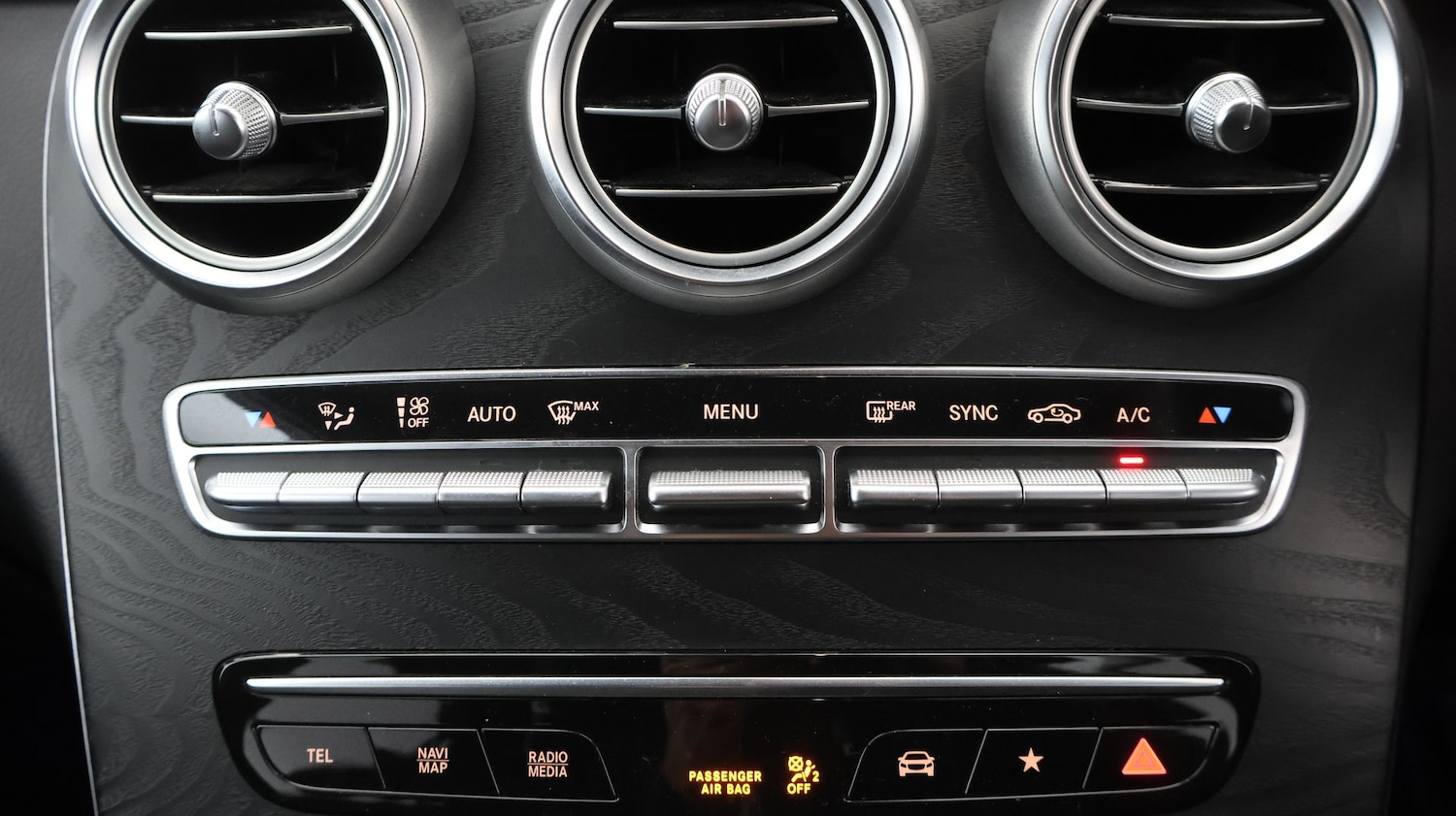 Used Mercedes-Benz GLC 2020 for sale - 77643908: Photo 12