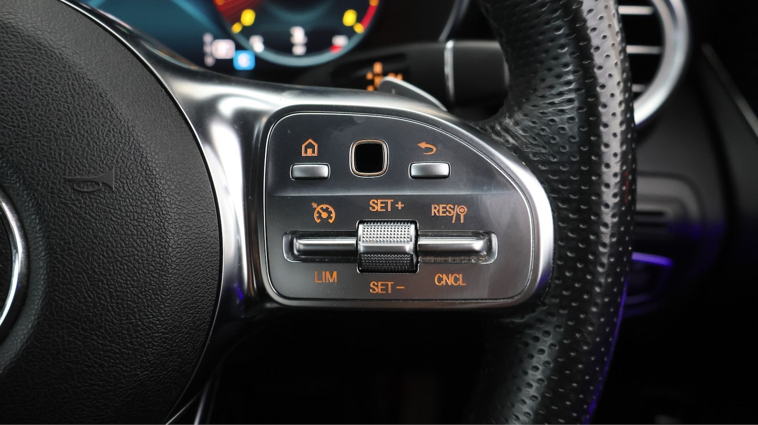 Used Mercedes-Benz GLC 2020 for sale - 77643908: Photo 23