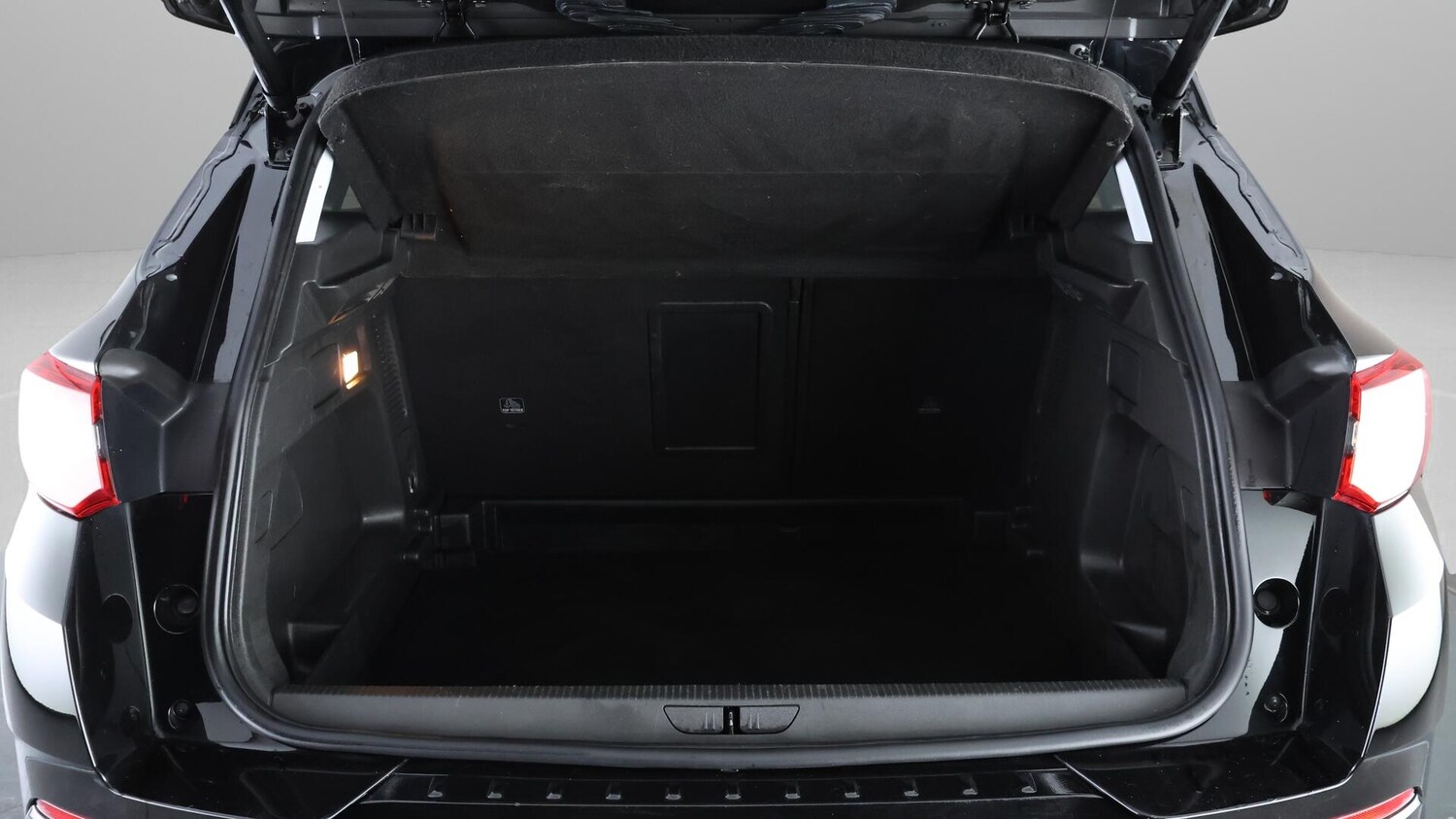 Used Vauxhall Grandland for sale - 76728184: Photo 17