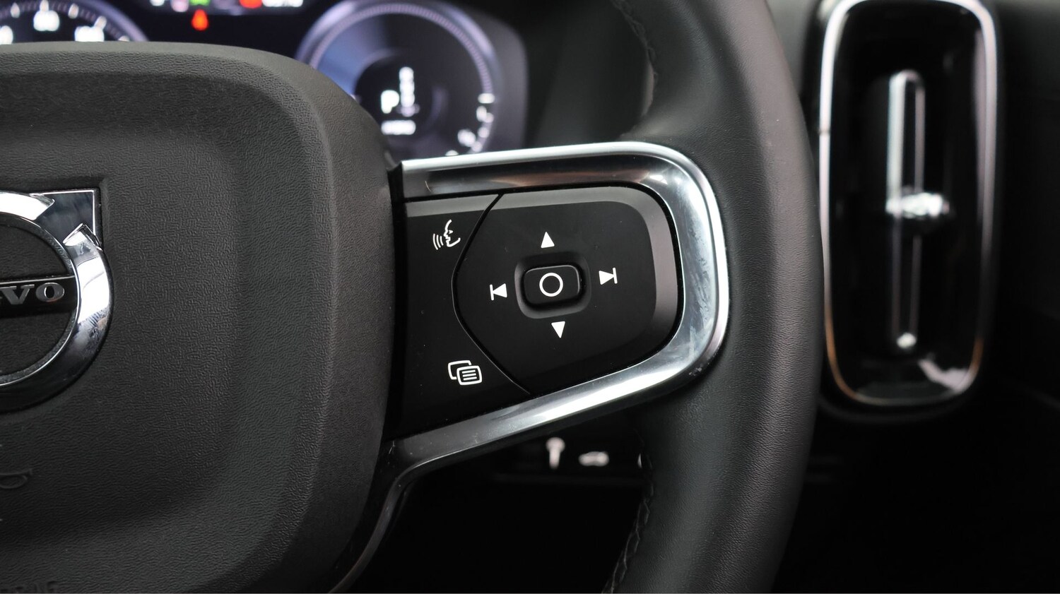 Used Volvo XC40 2022 for sale - 77582445: Photo 23