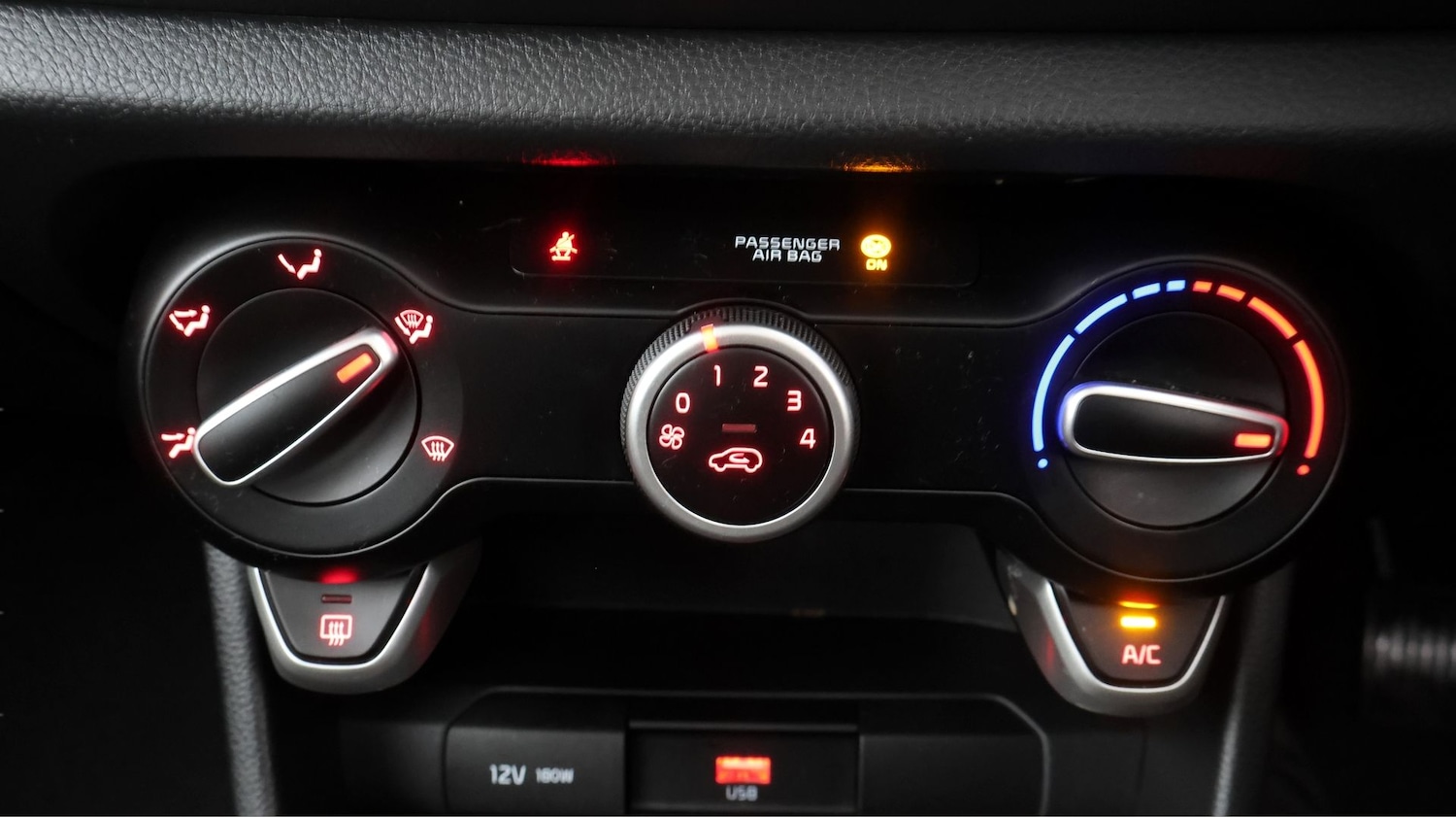 Used Kia Picanto 2023 for sale - 77668359: Photo 11