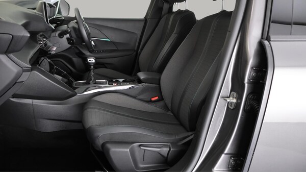 Used Peugeot 2008 2021 for sale - 76306980: Photo 14