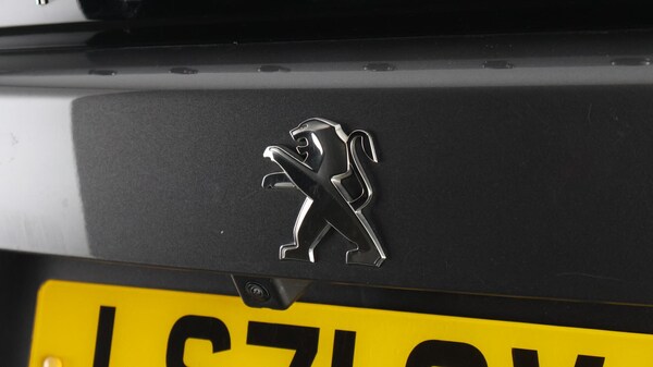 Used Peugeot 2008 2021 for sale - 76306980: Photo 20