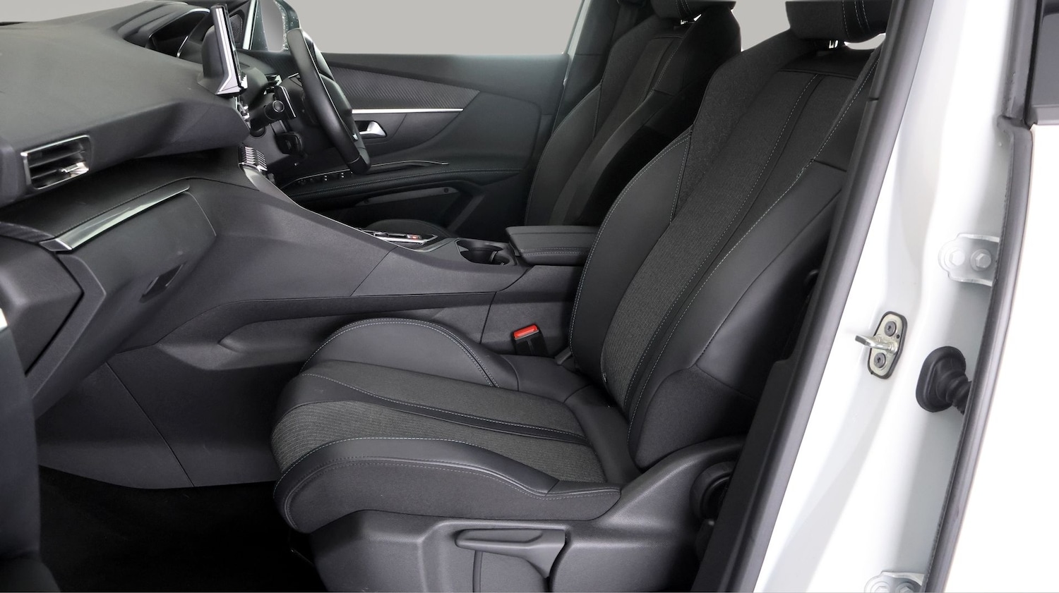 Used Peugeot 3008 2024 for sale - 77636614: Photo 13