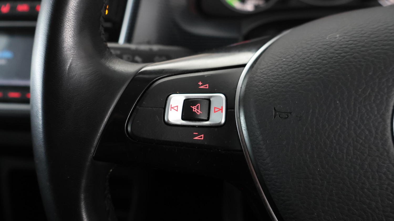 Used Volkswagen up! 2021 for sale - 76592520: Photo 22