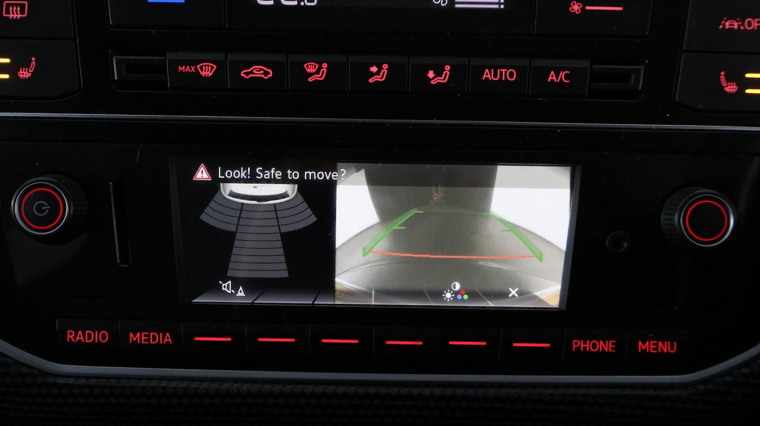 Used Volkswagen up! 2021 for sale - 76592520: Photo 24