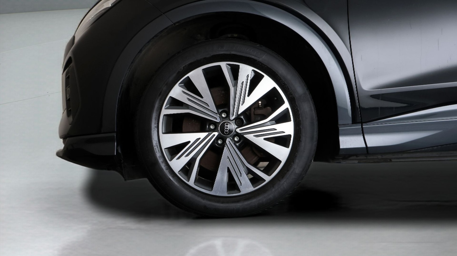 Used Audi Q4 e-tron 2023 for sale - 77636607: Photo 17