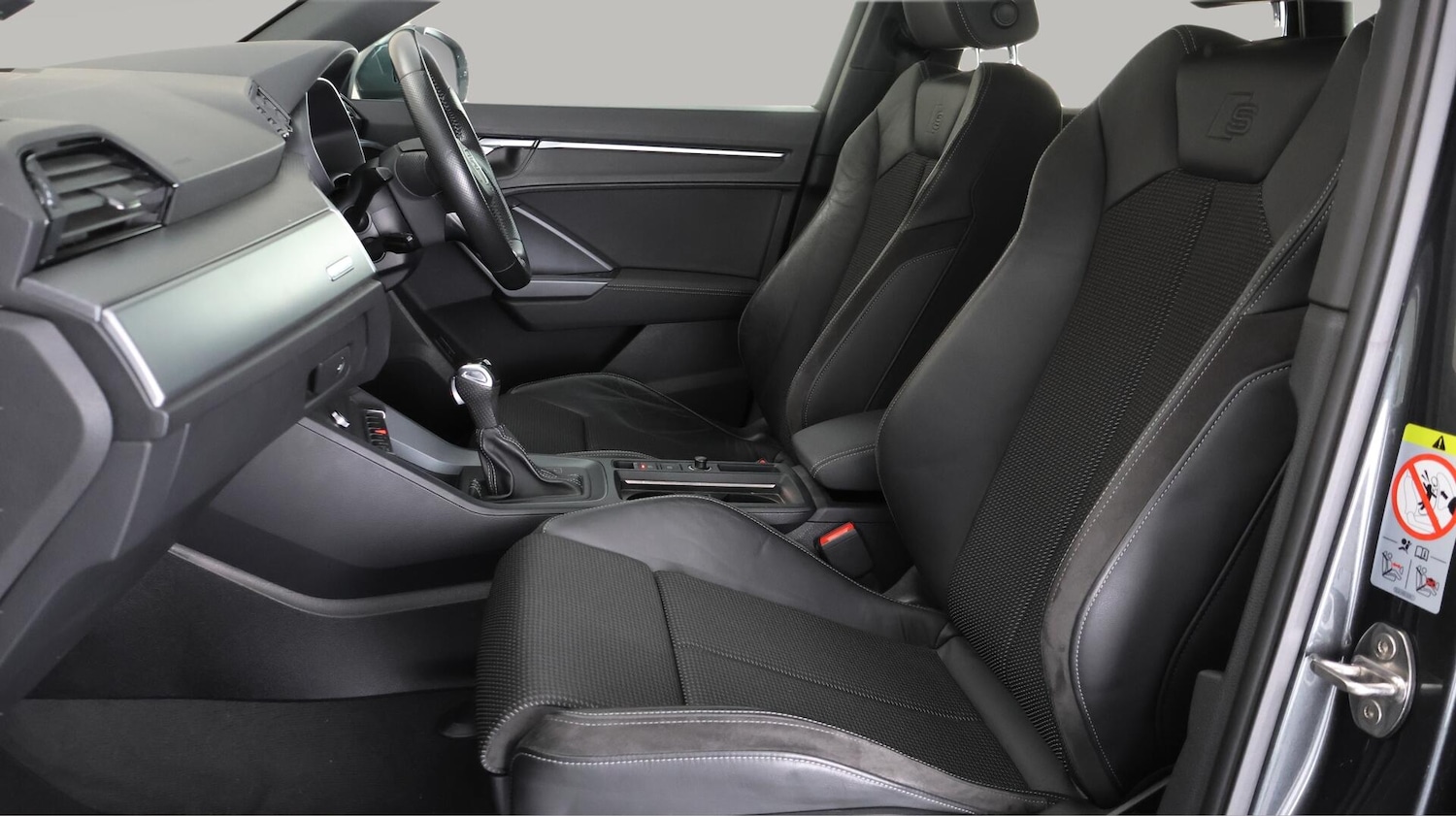 Used Audi Q3 2019 for sale - 76585311: Photo 14