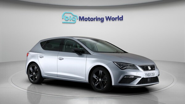 Used SEAT Leon 2019 for sale - 76250939: Photo 2