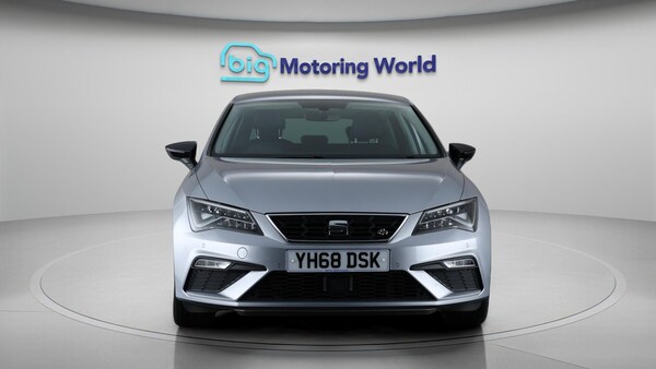 Used SEAT Leon 2019 for sale - 76250939: Photo 3