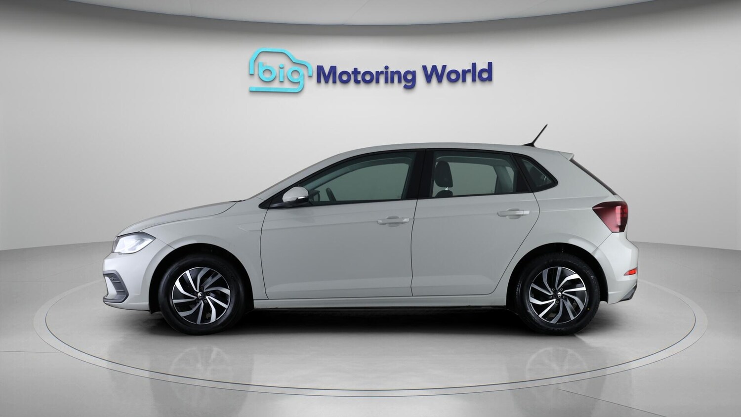 Used Volkswagen Polo 2023 for sale - 76314604: Photo 5